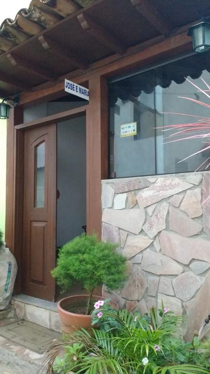 Suites Pouso Familiar Jose E Maria Paraty Exterior photo